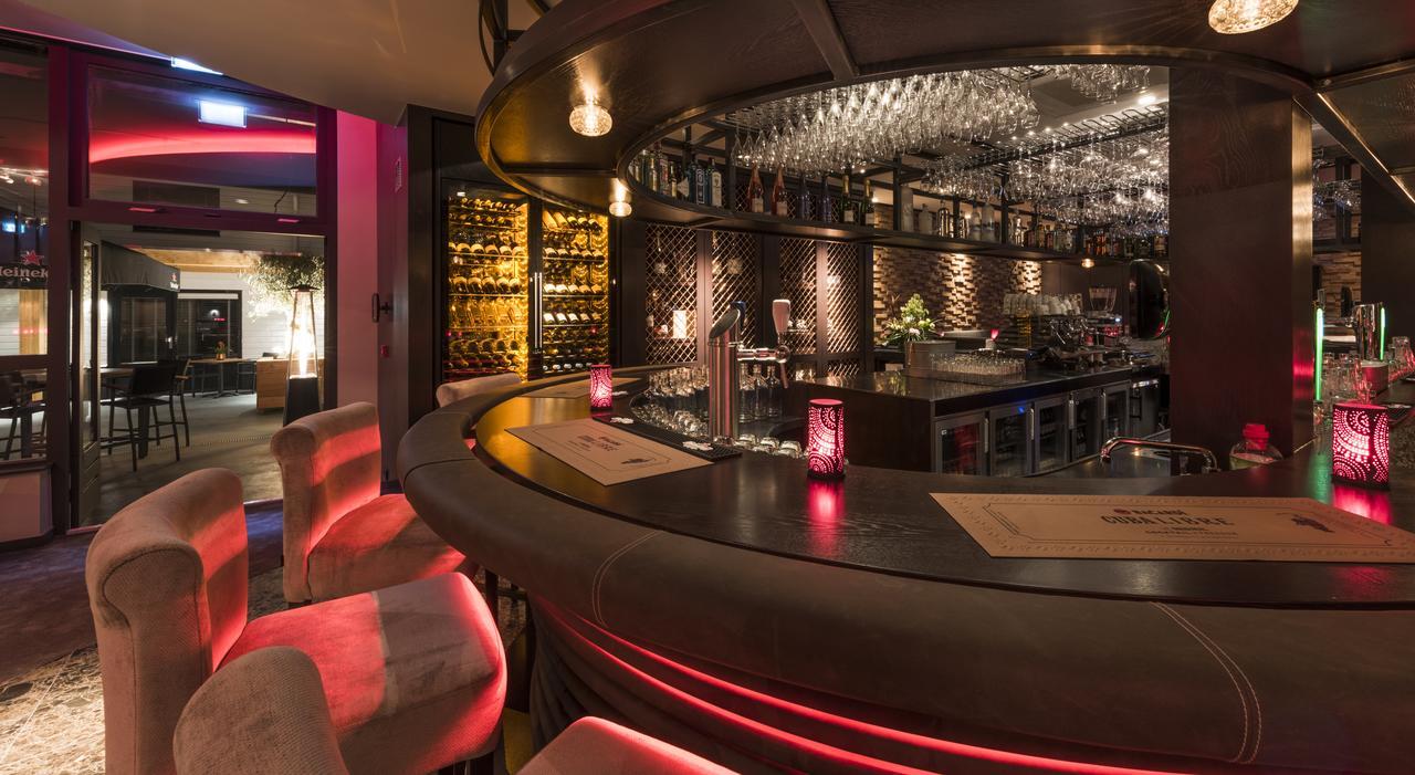 Hotel-Restaurant Unicum Elzenhagen Poeldijk エクステリア 写真