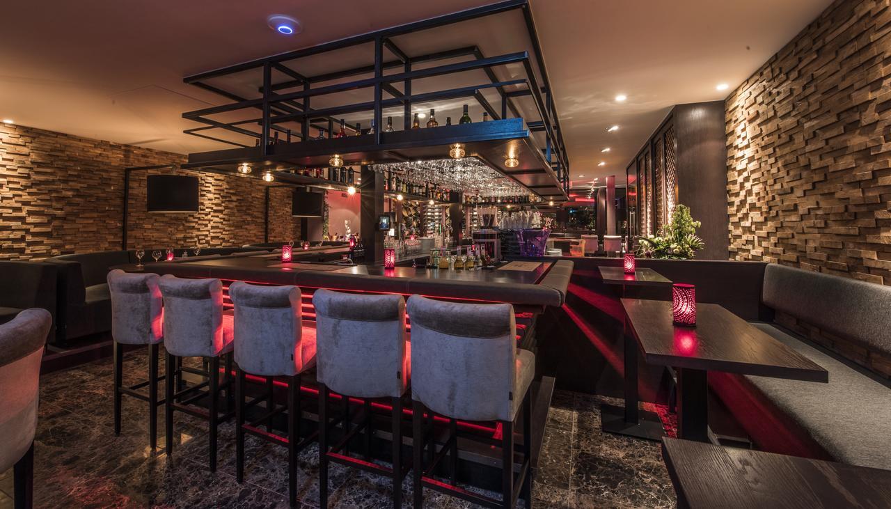Hotel-Restaurant Unicum Elzenhagen Poeldijk エクステリア 写真